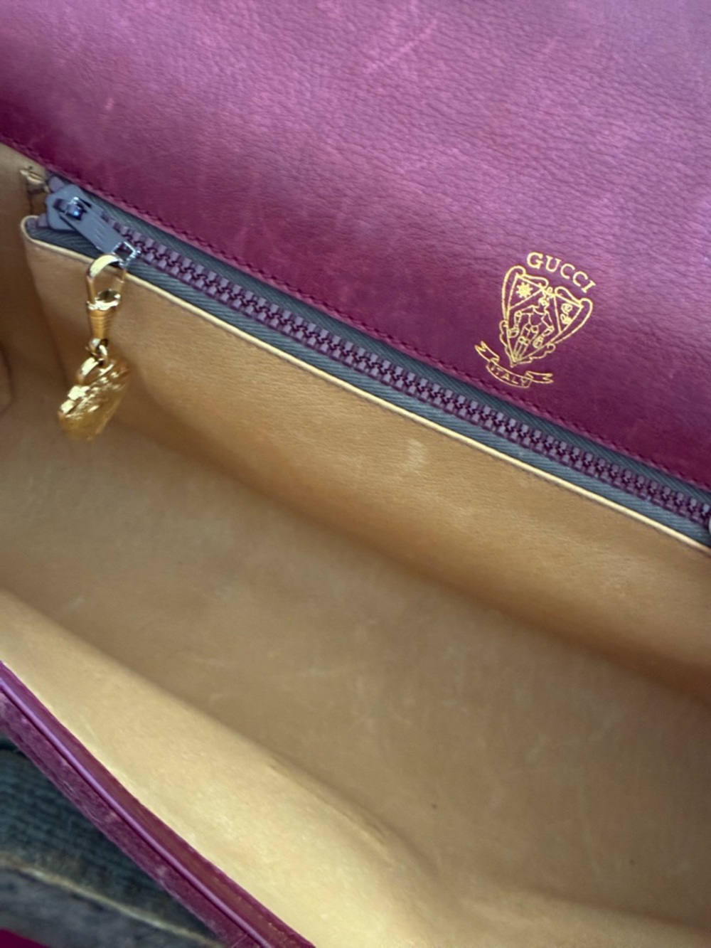 Vintage Gucci Burgundy GG Monogram Suede Clutch with Circular Buckle - Picture 10 of 16